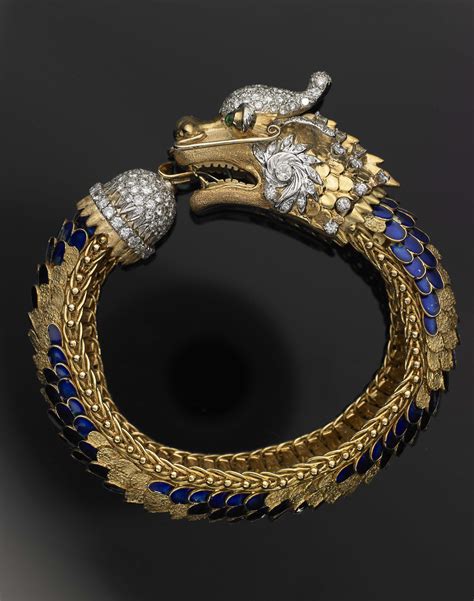 gucci vintage dragon bracelet|More.